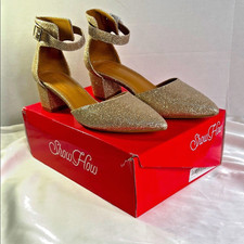 NEW SHOW HOW Women's Sparkling Gold Glitter Block Evening Heels Size 9 Elegant