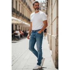 Levi  s 506 Straight Leg Jeans Men  s Size 32x29 Blue Denim