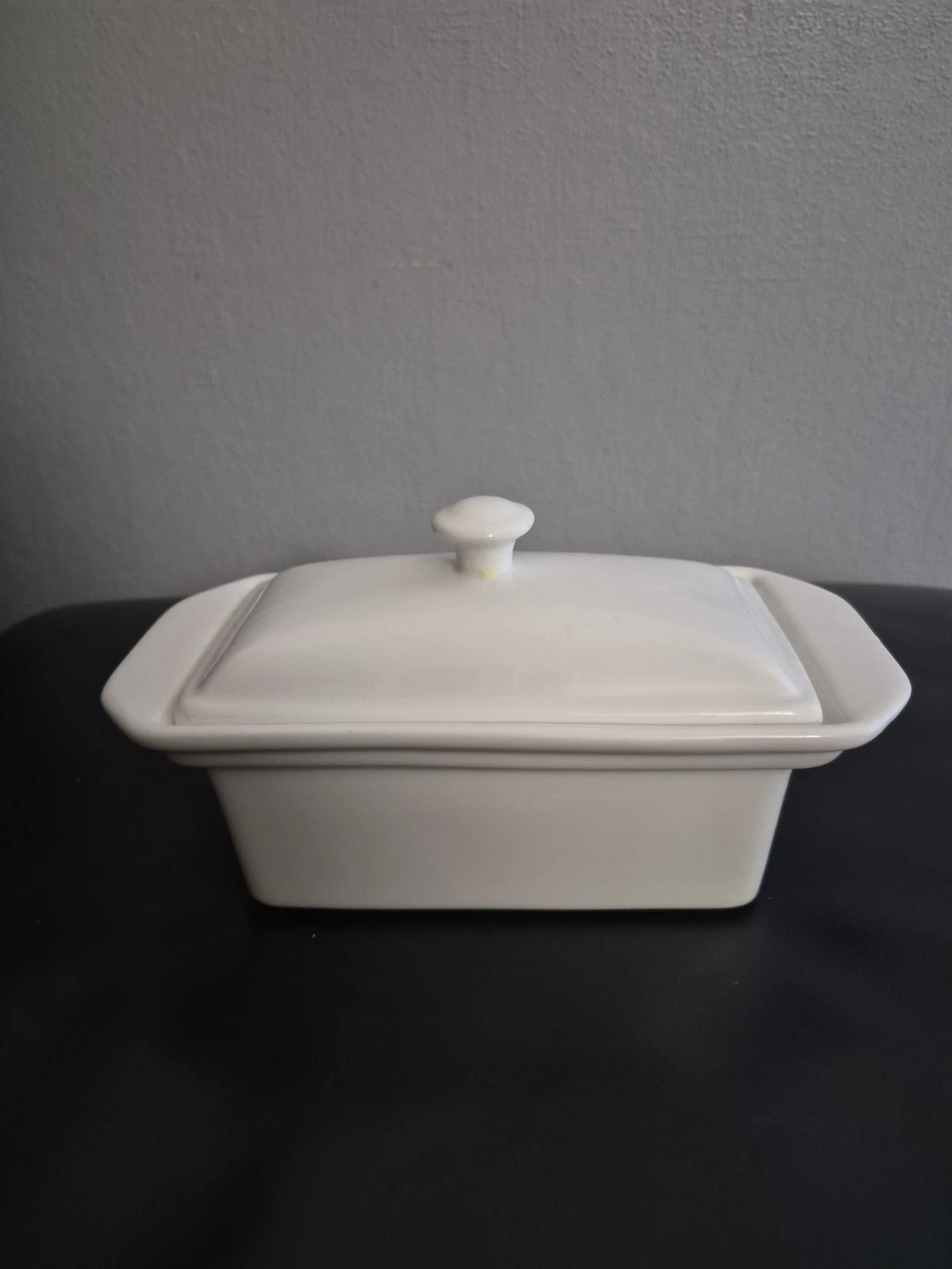 Vintage Maxwell Williams White Basics Butter Dish