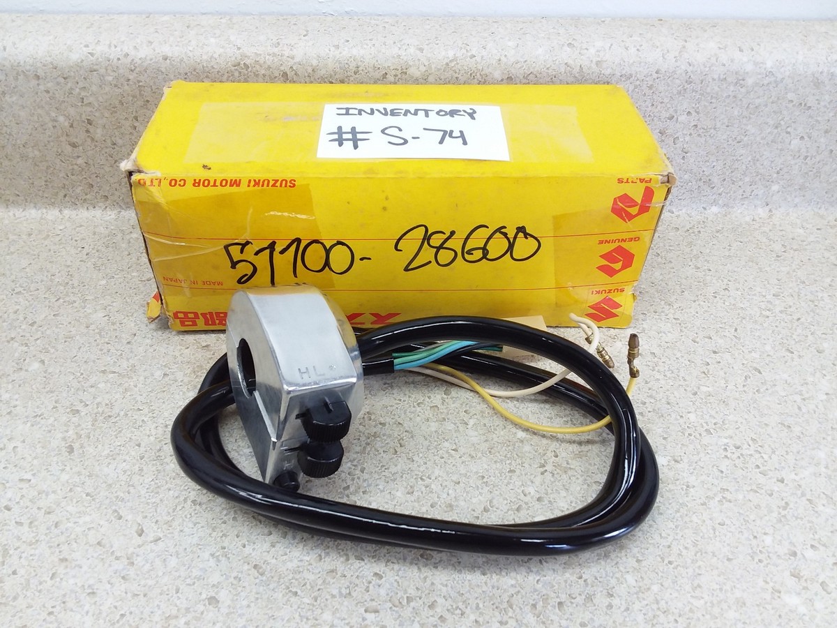 アクセサリー 70s SUZUKI HandleBarPad Used VTG NOS 1971 1972 Suzuki TS250 TS185 TS125 Left Handlebar Switch