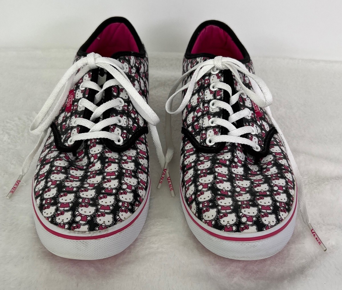 VANS Hello Kitty Sneakers Women's Size (Retired)