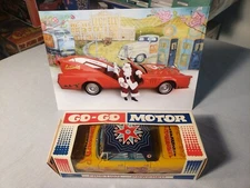 RARE Vintage T.T JAPAN VAGABOND FRICTION CAR YELLOW VERSION No. 1835 MIB 1960s