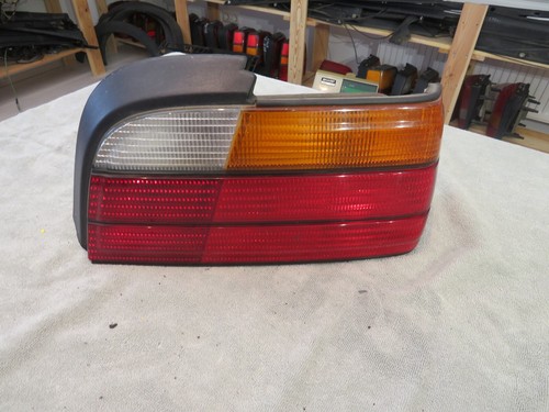 BMW E36 E 36 3er Rücklicht Rückleuchte rechts 1387654 29540202