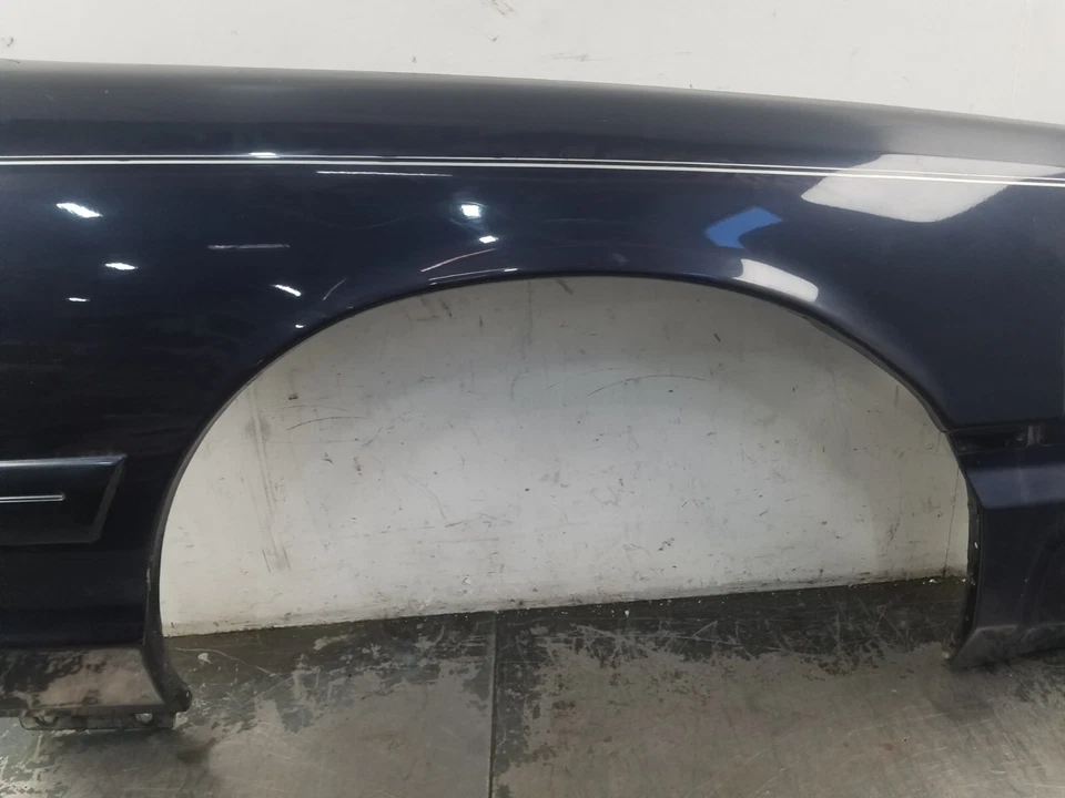 Grand Marquis/Corwn Vic Victoria 2002 guardabarros pasajero derecho #9286 P3 Foto 3 de 4