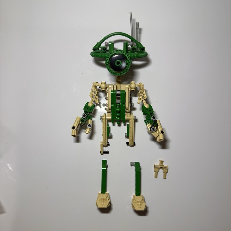 LEGO Technic 8000 Pit Droid Star Wars Episode 1