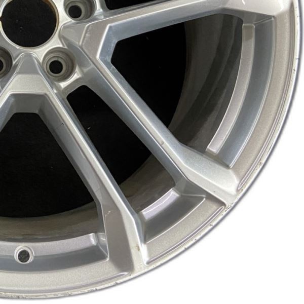 Audi R8 2017-2018 Rear Wheel P/N 56059006