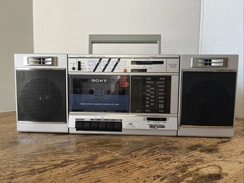 Sony CFS-3000S Stereo Boombox 1980s Tape Cassette AM/FM Radio