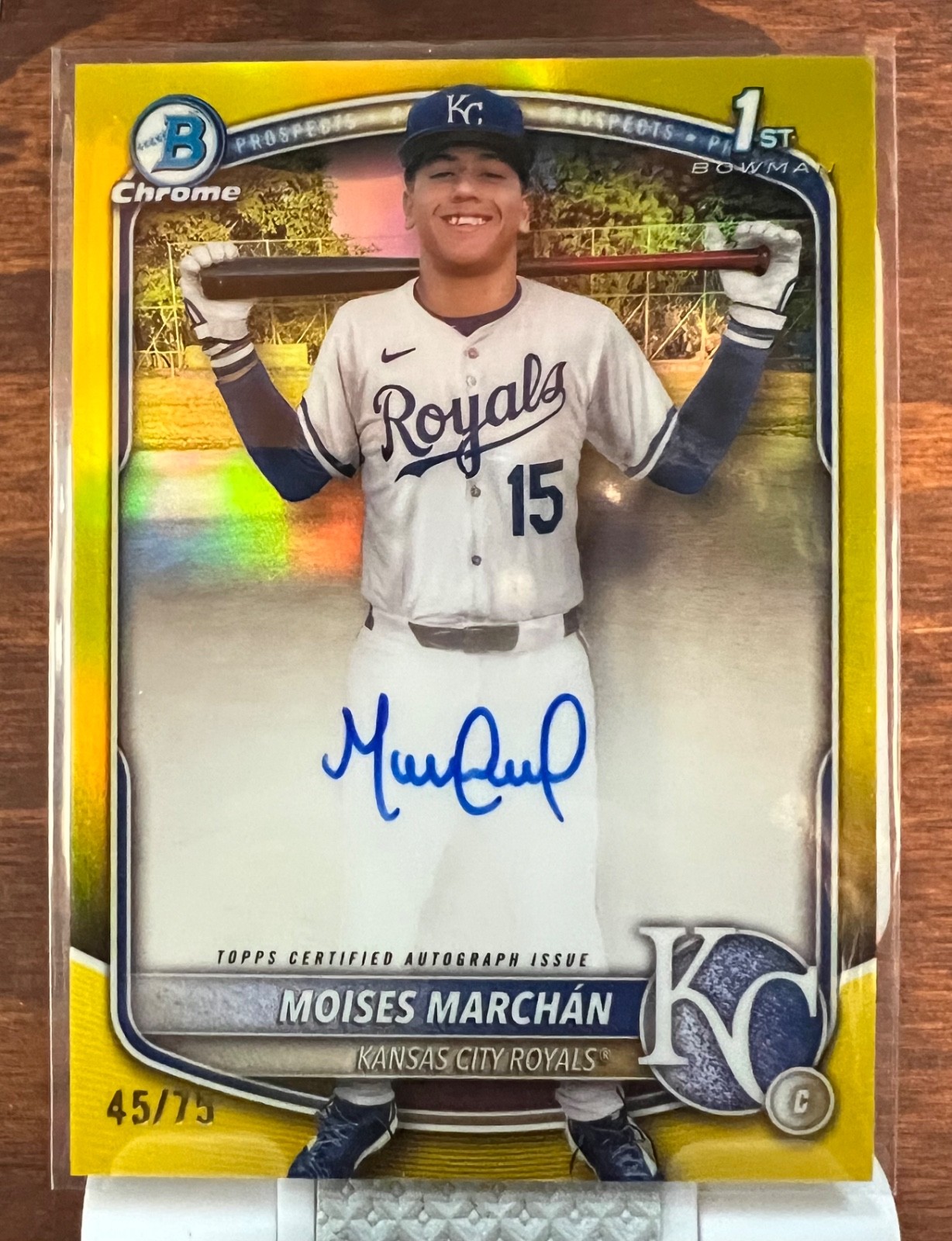 MOISES MARCHAN 2025 BOWMAN CHROME 1ST YELLOW REFRACTOR AUTO #CPA-MM, 45/75
