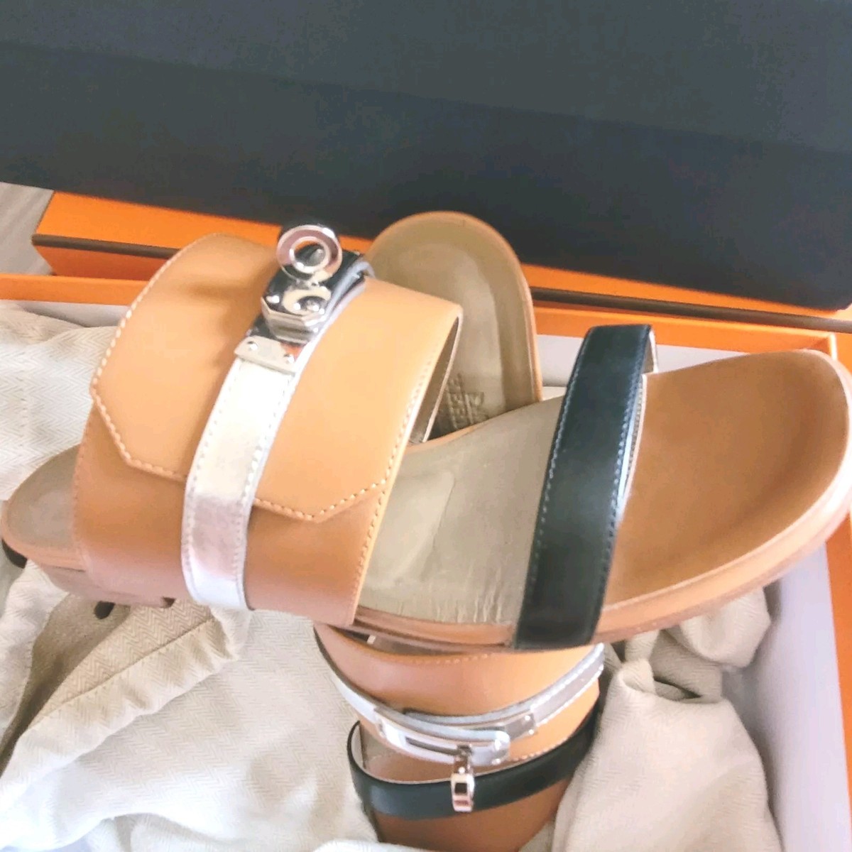 ✨️HERMÈS✨️ AVENUE SANDALS 37 GOLD BLACK SILVER PHW NEAR