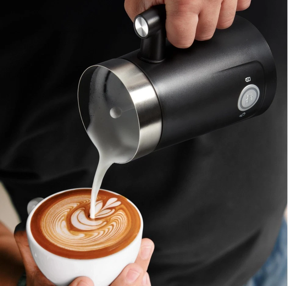 Espumador de leite Cuisinart espuma quente e fria, 460W, conveniência, fácil aderência, remoção - Imagem 2 de 4