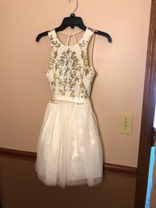 ONLY-WORN-ONCE-B-Darlin-White-Homecoming-Dress