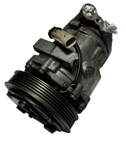 Kompressor Klimaanlage 24461719 Opel Corsa 1.2 16V Bj 2005 1229 CCM 59 KW