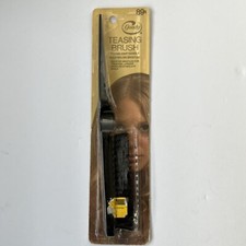 Vintage Goody TEASING BRUSH Hi-Lo Nylon Bristles Thumb Grip Handle 7100 USA Made