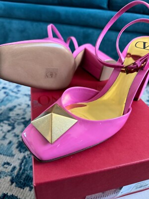 VALENTINO ONE STUD PUMP IN PINK PATENT LEATHER 90MM, BRAND NEW
