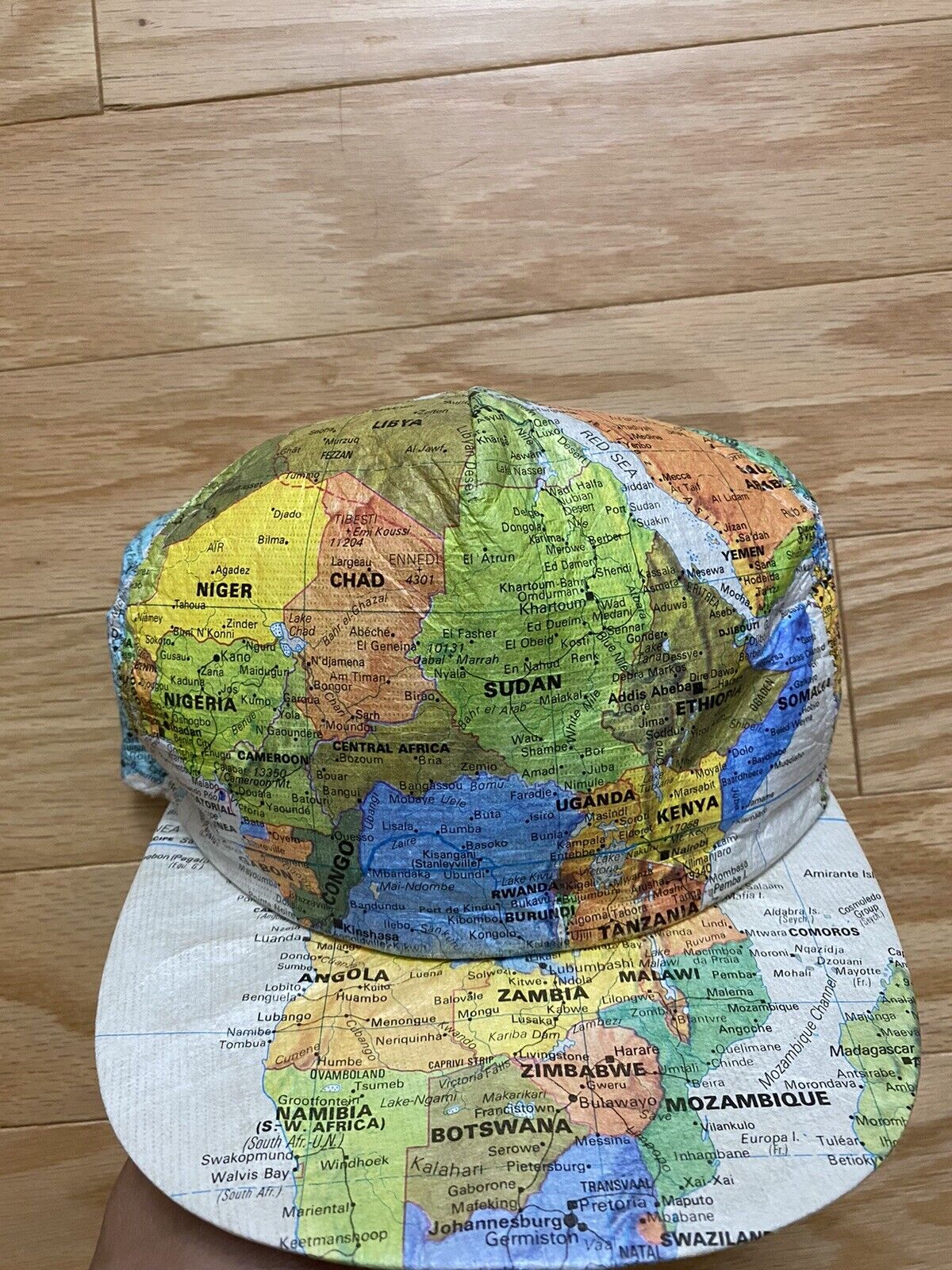 RARE VTG Kurt Cobain Nirvana The World Map Globe … - image 2
