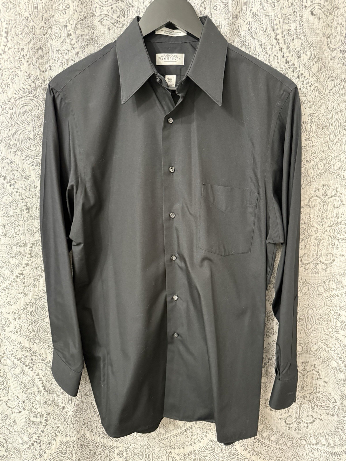 Van Heusen Men's Dress Long Sleeve Shirt Black, 15 1/2 - 32/33