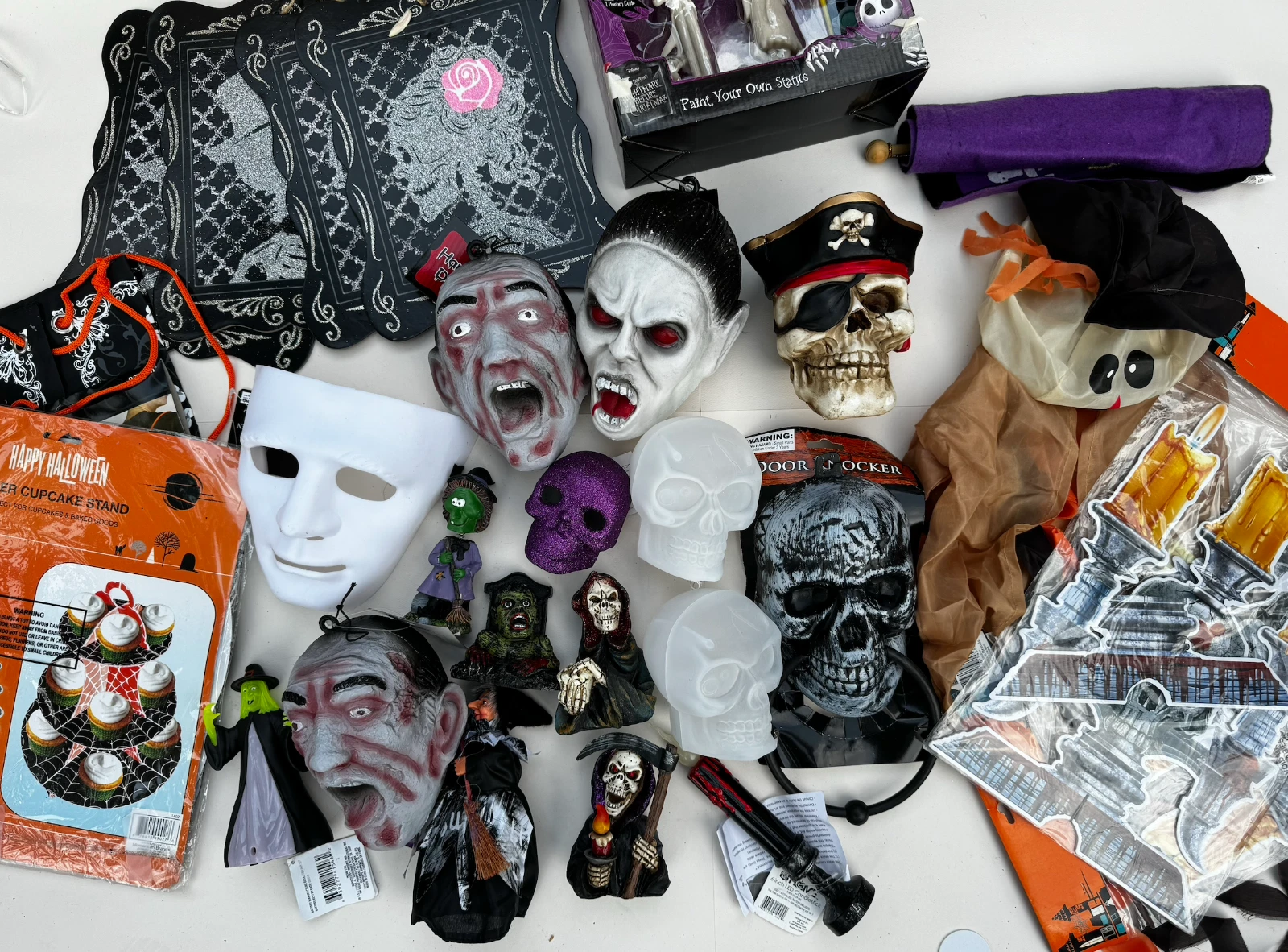 Huge Lot Of NEW 2017 Halloween ( 50 Pc) Small Meduim Decor LOOK ALL PHOTO PLEASE