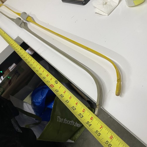 Qty 2- INDIAN NO 24 FIBERGLASS BOWS- YELLOW 25 Lb & Gray 35 Lb - Vtg Clean - Picture 8 of 8