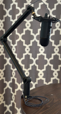 Blue Yeticaster Pro Bundle   Yeti USB Microphone, Compass Boom Arm, Radius III