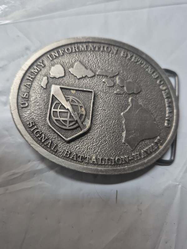 US Army Information Systems Command Signal Battalion Hawaii Belt Buckle