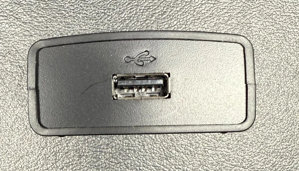 StarTech 10/100Mbps Ethernet to USB 2.0 Network LPR Print Server #PM1115U2 - Image 3 of 4