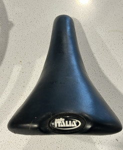 Selle Italia Black Racing Road Bike Saddle/Seat Synthetic/Alloy