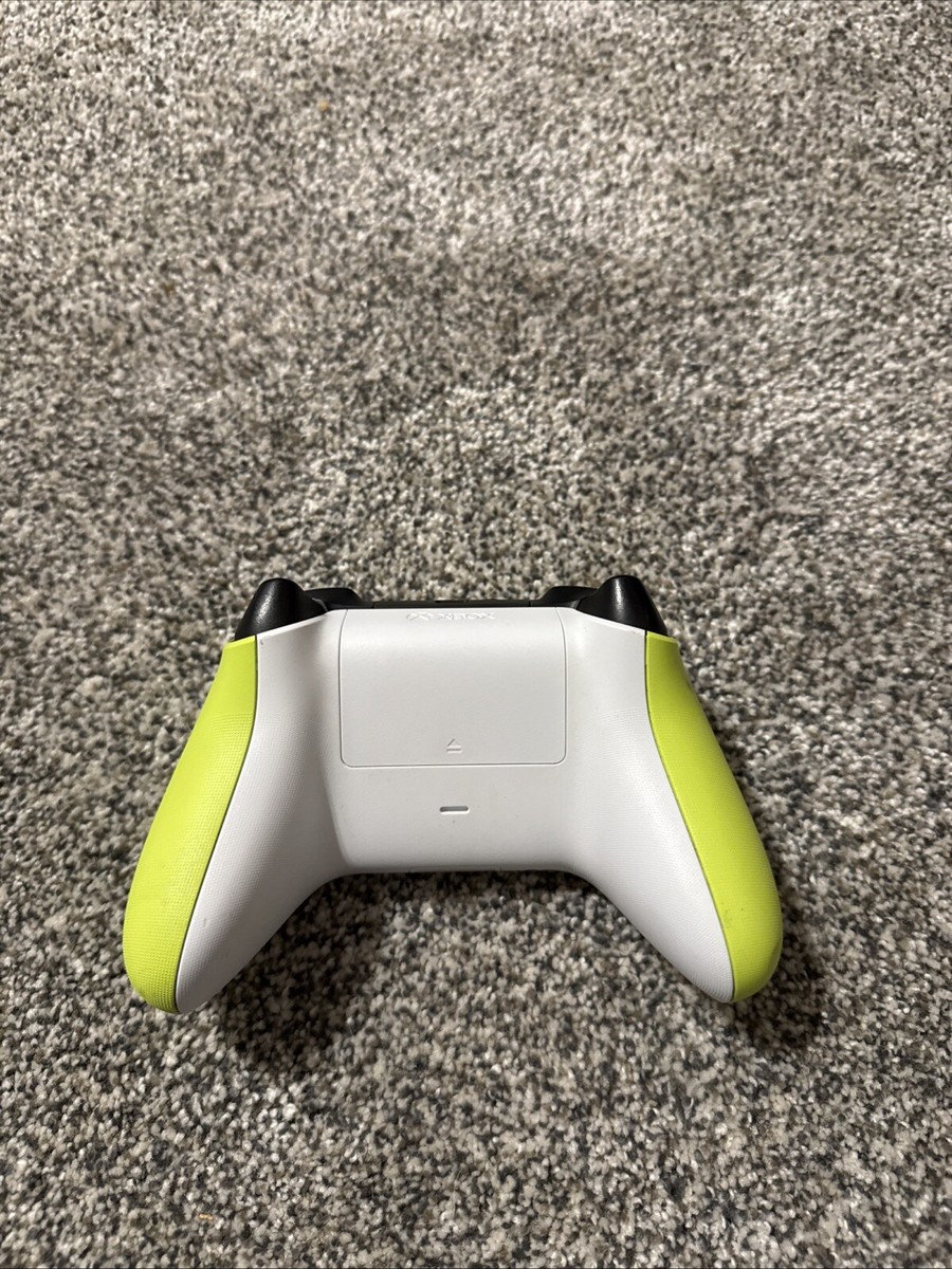 Microsoft Wireless Controller for Xbox Series X/S - Electric Volt