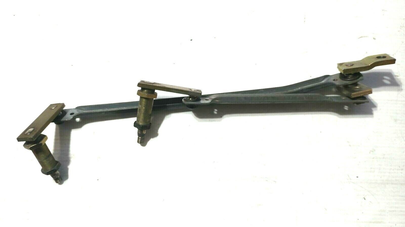 FERRARI 348 PARTS  wiper MOTOR WINDSCREEN  TRANSMISSION LEVER 62885800