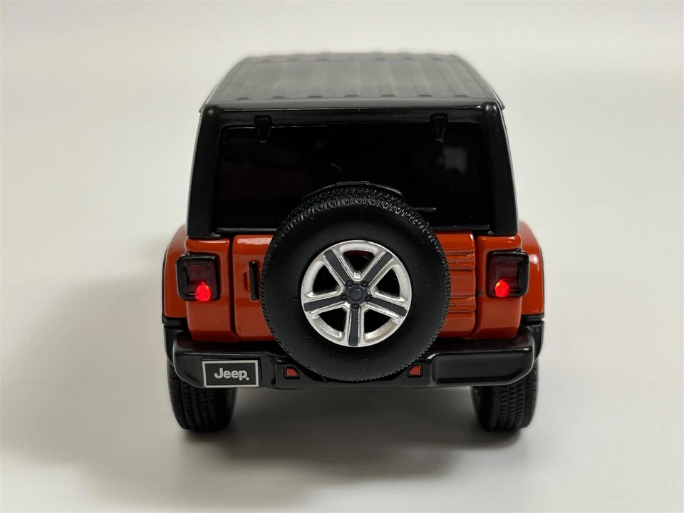 Jeep Wrangler Sahara Punk n Orange LHD 1:32 Scale Light & Sound Tayumo 32170016 - Image 4 of 4