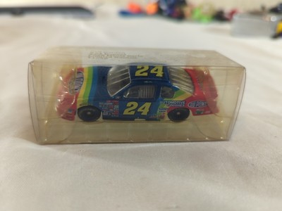2000 JEFF GORDON #24 DUPONT MONTE CARLO 1:64 LIMITED EDITION #11059