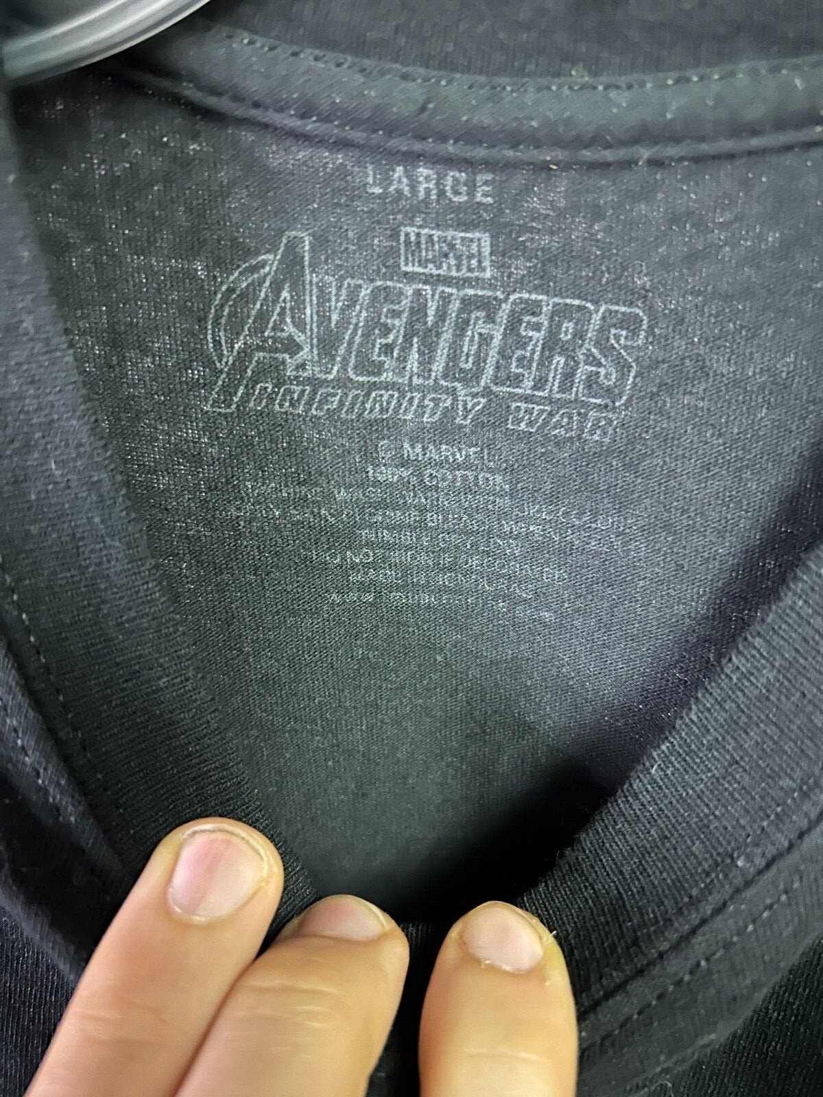 Marvel Avengers T-Shirt Men's medium Black Infini… - image 4