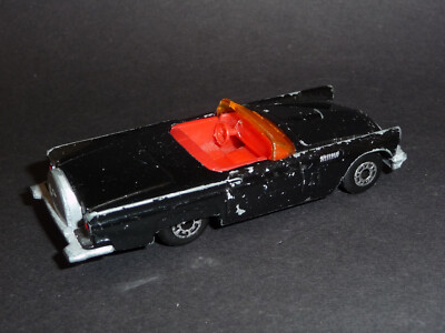Matchbox Modellauto MB42 Ford Thunderbird 1957 schwarz-rot (M11)