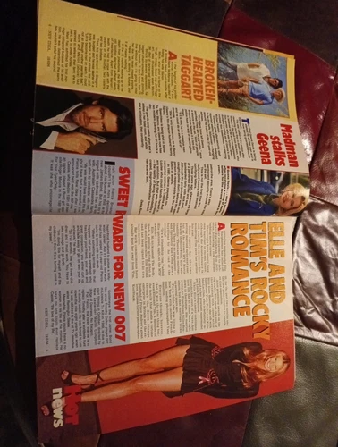 FARRAH FAWCETT, ELLE MACPHERSON, THOMAS CALABRO,SHARON STONE, ROBIN GIBB,ARNOLD  - Picture 3 of 23