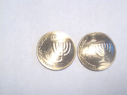 Golden Menorah cuff links~nicely domed