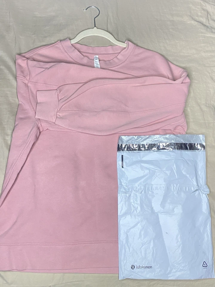 Crew corto Lululemon perfectamente grande - peonía rosa / talla 6 Foto 3 de 4