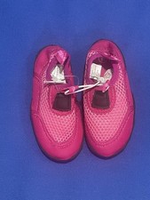  TODDLER GIRLS  SIZE SMALL 5-6  WATER  SHOES