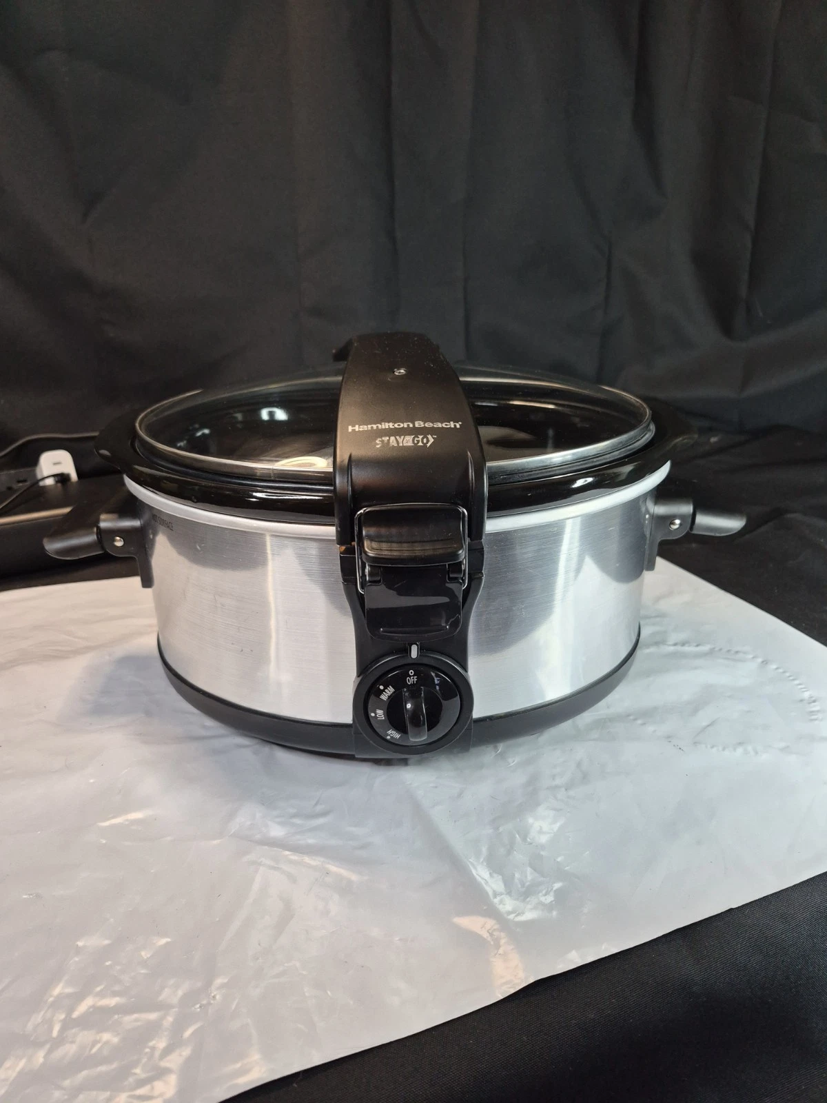 Hamilton Beach Slow Cooker, 33461-6Quart, Crock Pot Go Portable Locking Lid