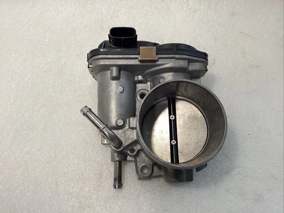 Lexus ES300H 2019-2025 carrocería del acelerador OEM 22030-25020 Foto 4 de 4