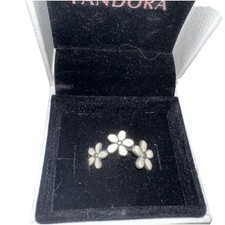 Pandora Darling Triple Daisy White Enamel Ring Size 52