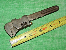 ANTIQUE VINTAGE VONNEGUT 5-1/2" ADJUSTABLE WRENCH MADE IN USA