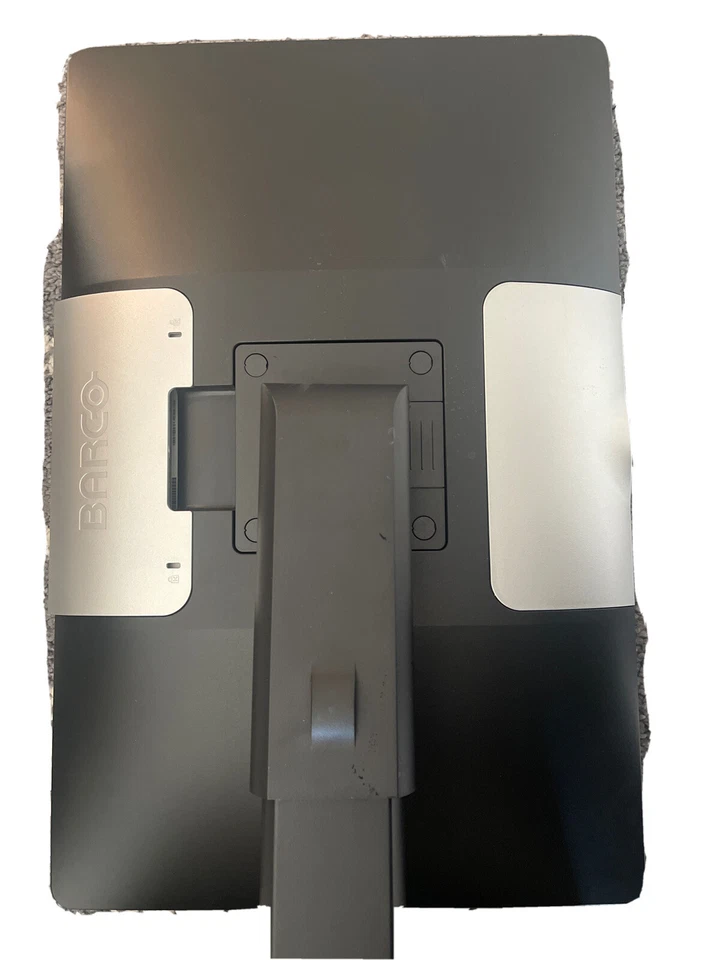 Barco Eonis MDRC-2224 BL 24"LED Color Clinical Medical Monitor 12V 5A 50-60Hz - Image 3 of 4