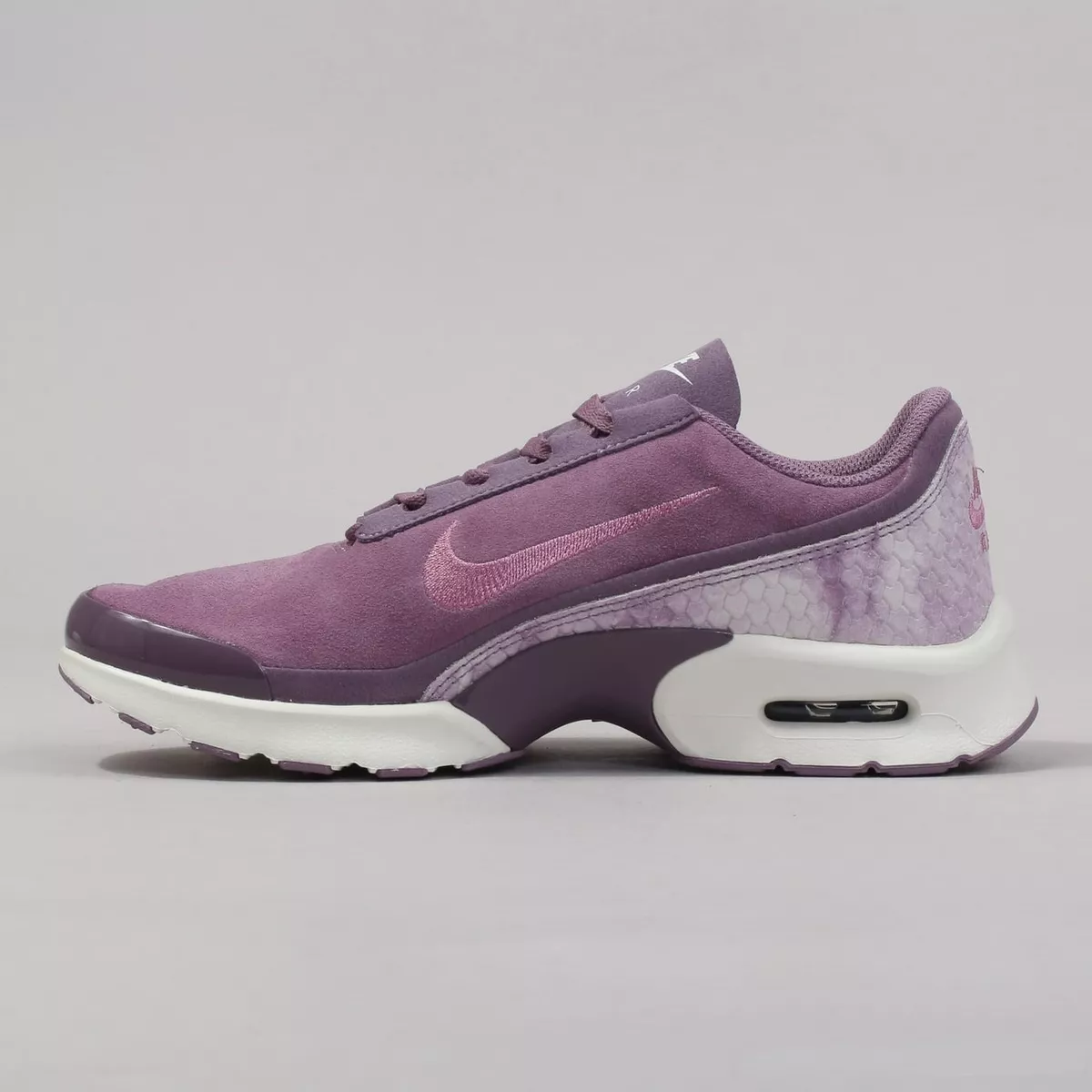 indlogering Blå Mentor NIKE AIR MAX JEWELL PREMIUM TEXTILE 917672-500 violet dust-sail Wmn Sz 7 |  eBay