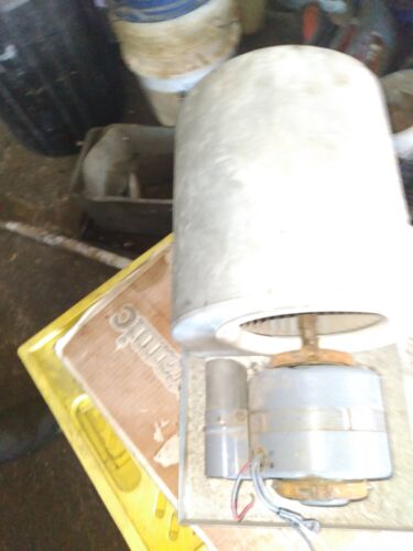 in line duct work fan for heat or air conditioning - Picture 2 of 5