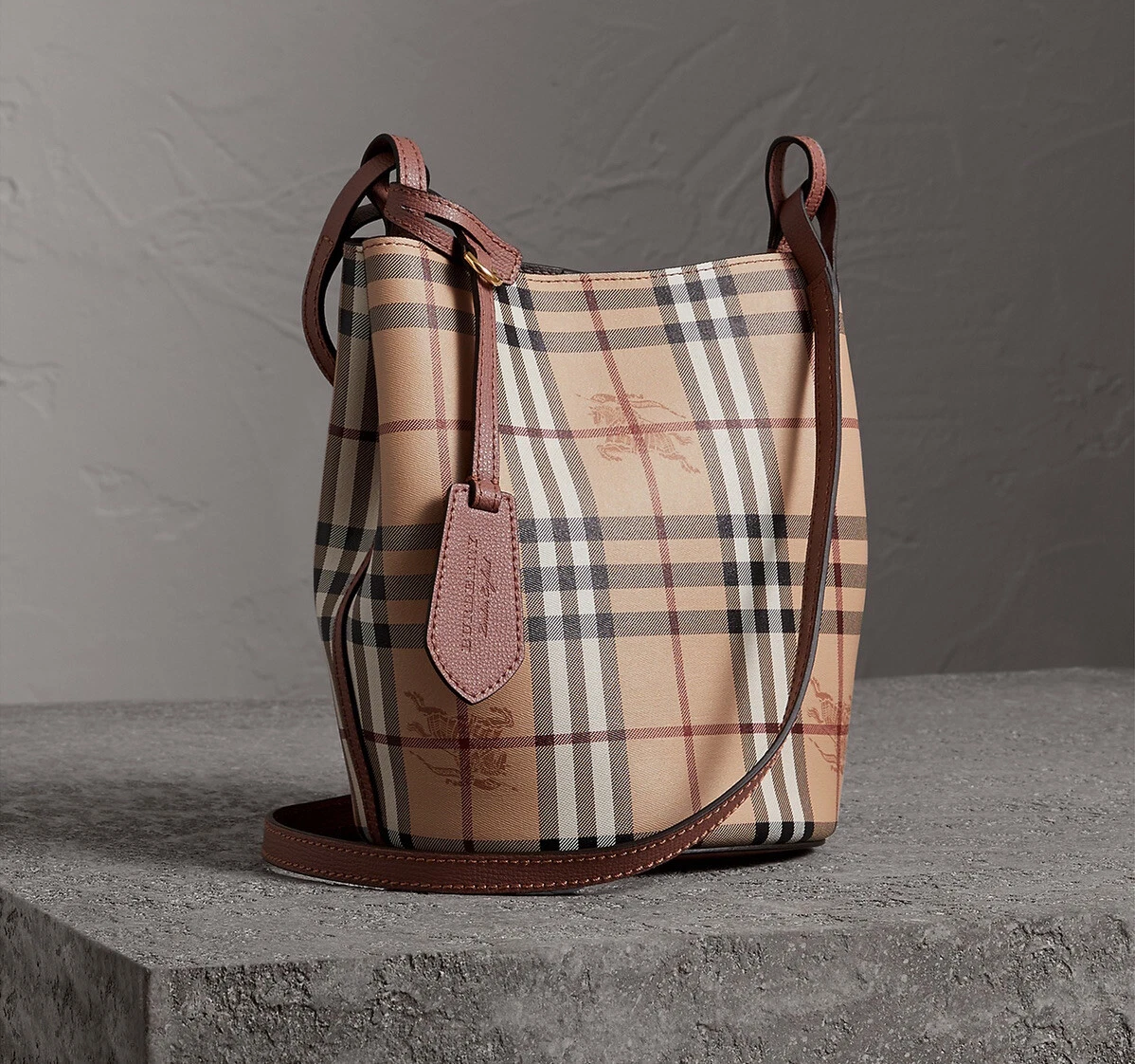 Burberry vintage cheap bucket bag
