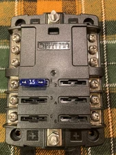 Blue Sea Systems 100 amp  5025 6-Circuit ST Blade Fuse Block with Ground & Cover