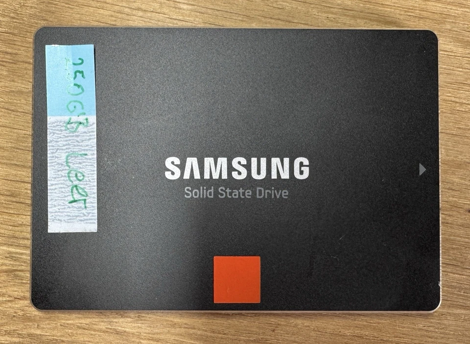 Samsung 840 Pro Series interne SSD-Festplatte 256GB