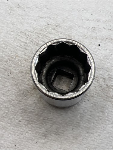 Vintage Snap On 11/16 BS 1/2 Drive 12 Point Socket WSW-106 - Picture 8 of 8
