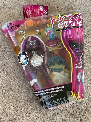 New Novi Stars Fashion Monster Alien Sila Clops Doll Light Up Eye MGA 2012 - Picture 6 of 6