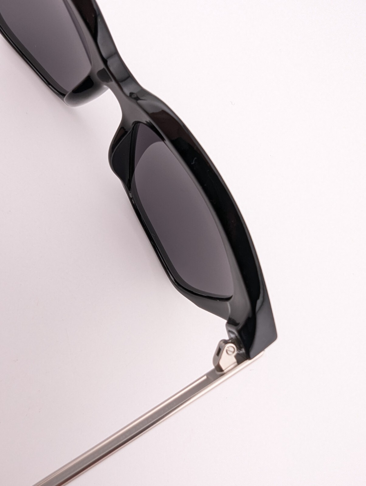 DIFF Eyewear Sunglasses, LT DIFF Hailey BK-GR255 … - image 12
