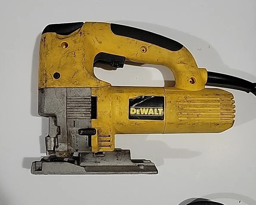 DeWalt DW321 120v Heavy Duty Corded Electric Orbital Jig Saw Variable